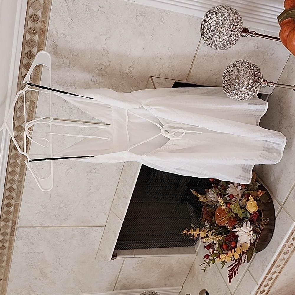 ⛱️ White Textured BEACH Halter-Tie DRESS ⛱️ - Picture 5 of 10